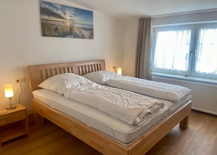 5060 Saarstr 8a Apartment